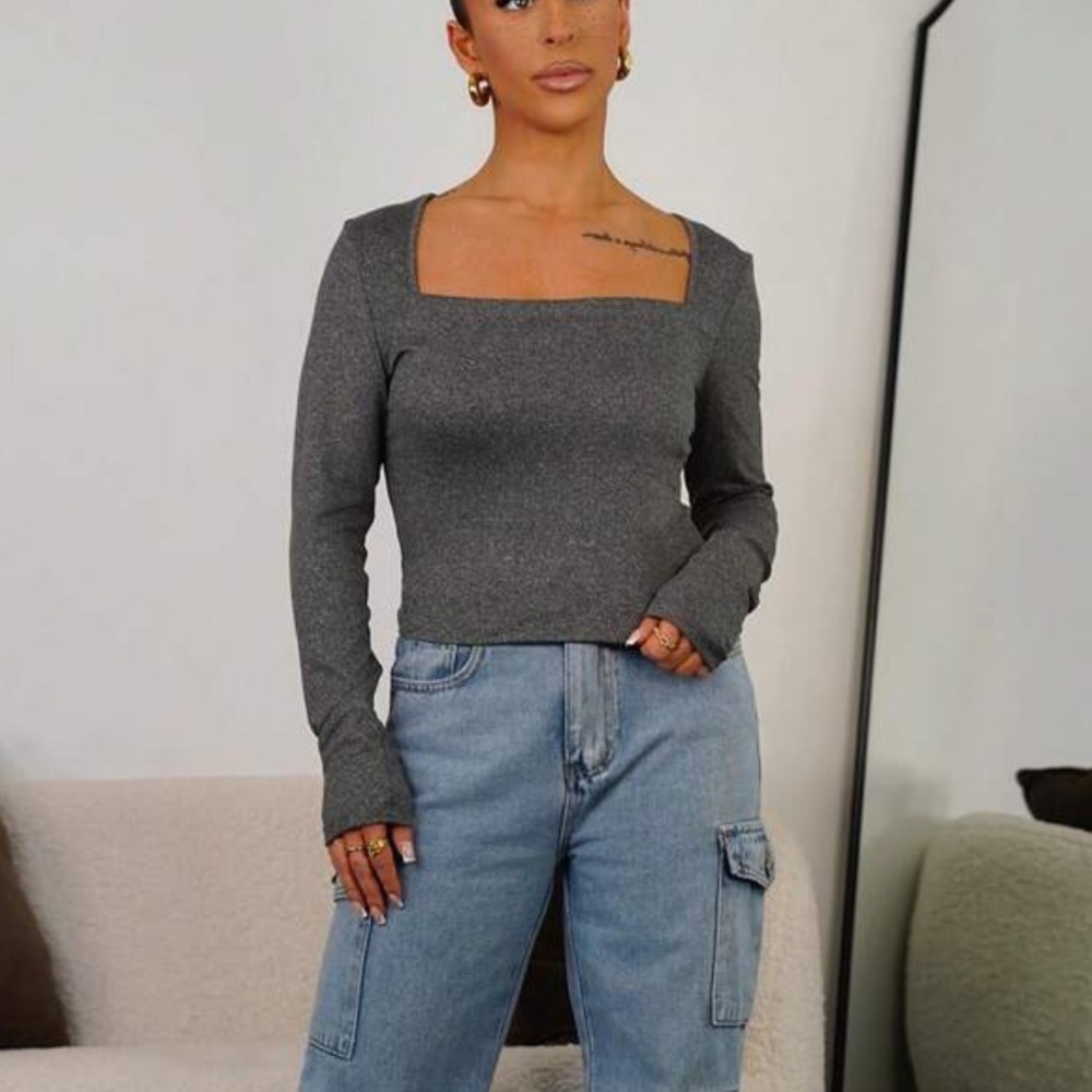 ✨ 3/$30 ✨ SHEIN EZwear Square Neck Long Sleeve Crop Top – Charcoal – Size XL
